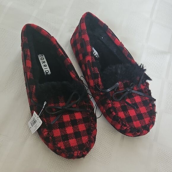 Torrid Red and Black Checkered Moccasin Slippers - Picture 3 of 16